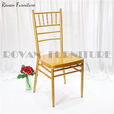 Gull Chiavari-stol med elfenbenshvit pute